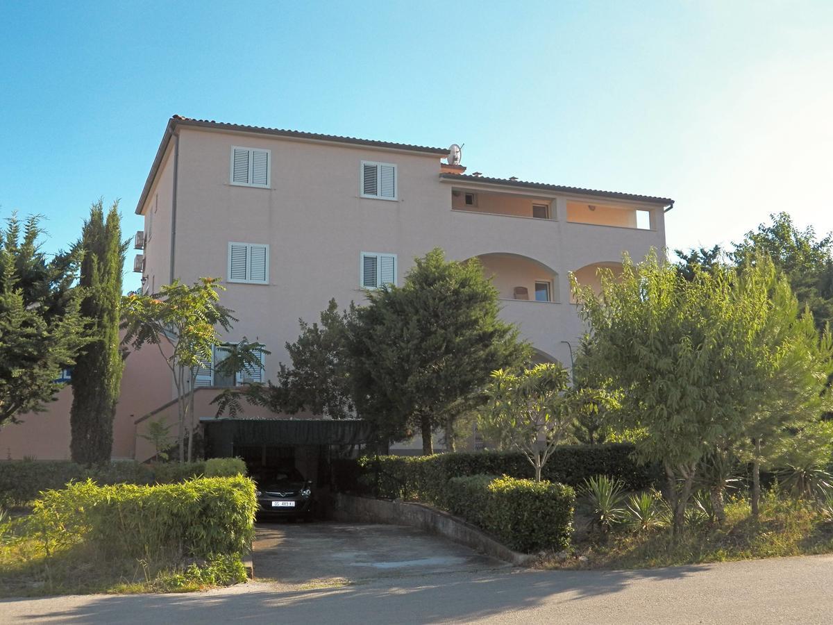 Apartments Adria Pula Exterior foto